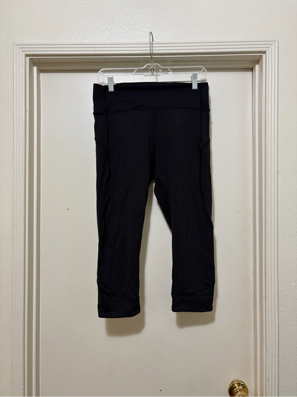 LULULEMON BLACK ATHLETIC LEGGINGS SIZE 10